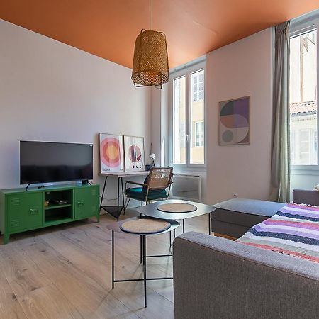 T2 Lumineux Avec Climatisation Apartment Marseille Luaran gambar